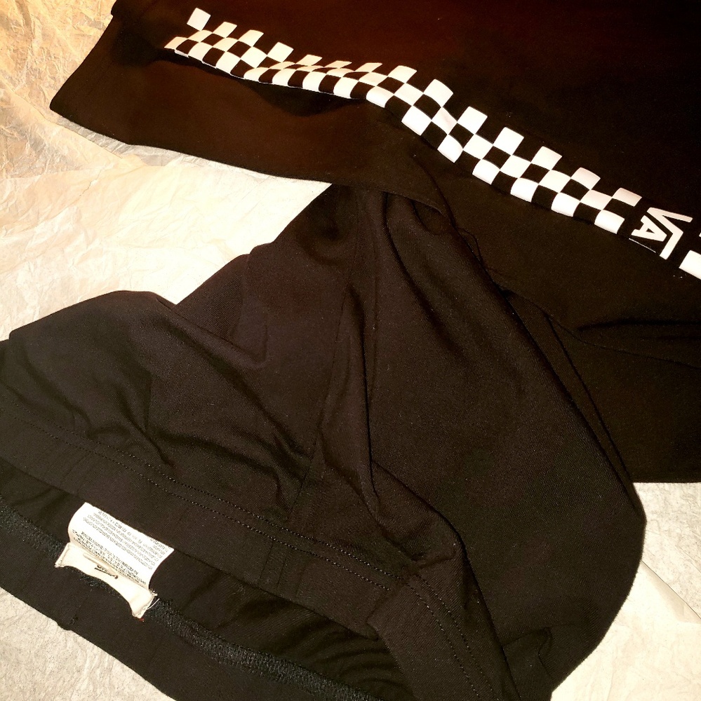 BRAND NEW VANS LEGGINGS